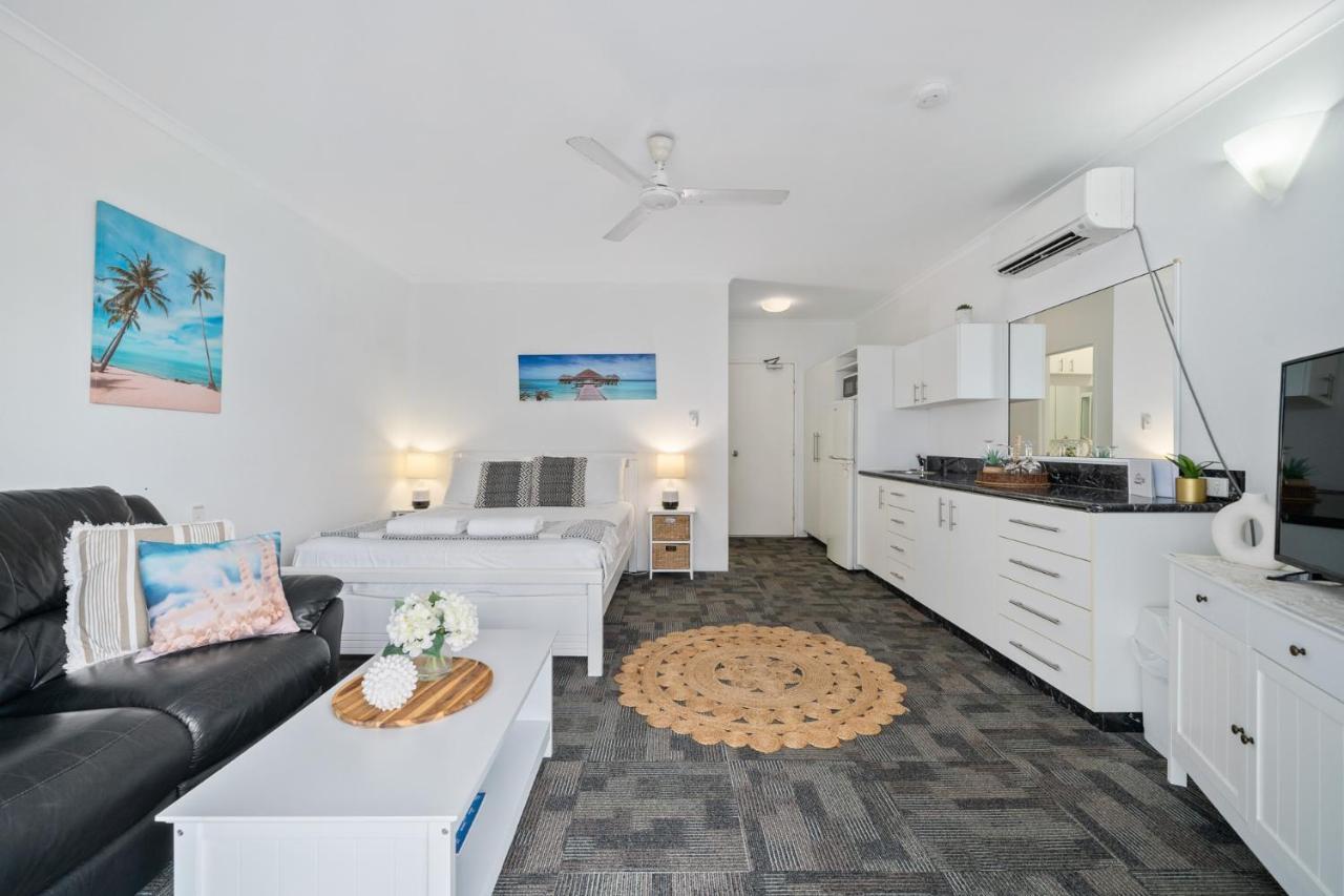 The Resort At Dolphin Heads Mackay Exterior photo