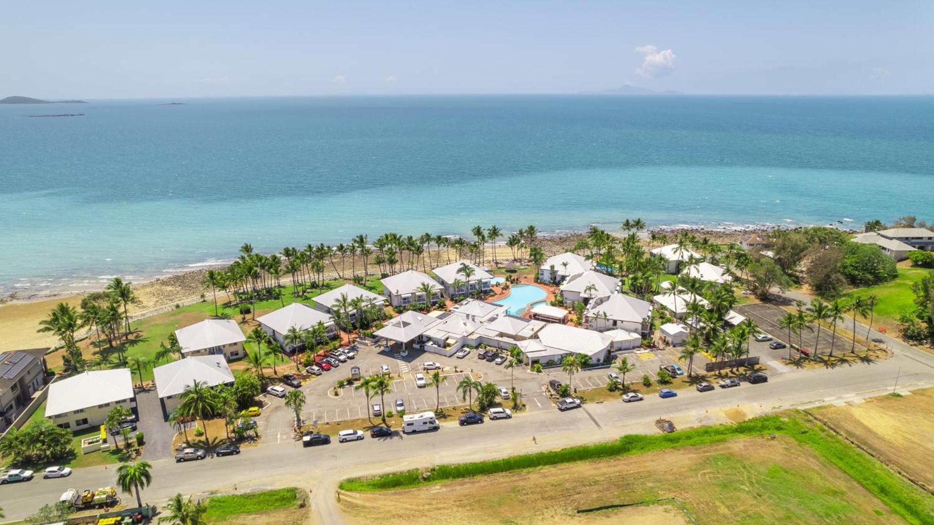 The Resort At Dolphin Heads Mackay Exterior photo