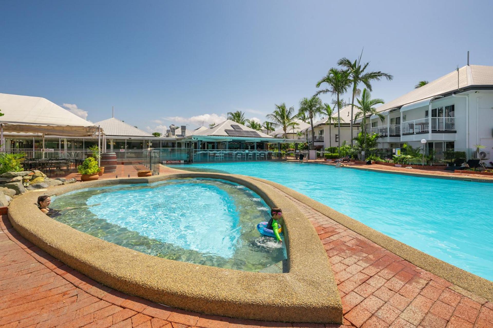 The Resort At Dolphin Heads Mackay Exterior photo